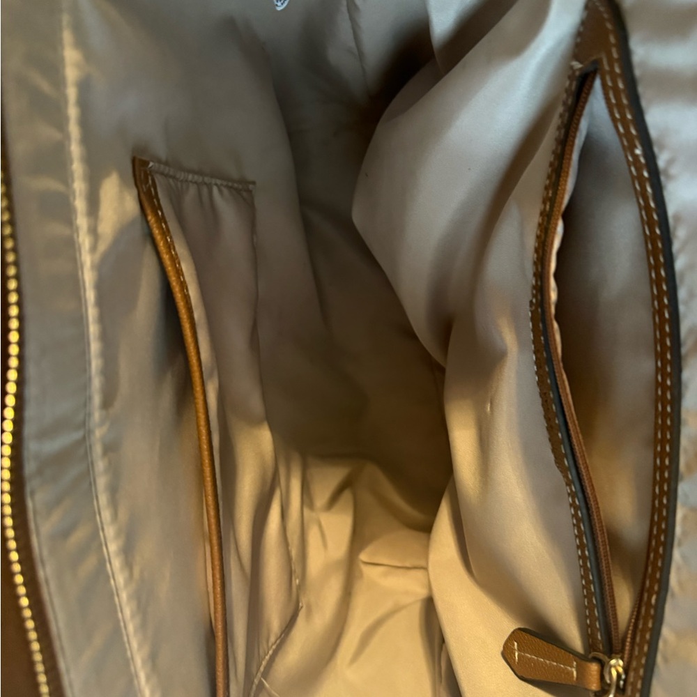 SOLD—Nine West Tan Structured Tote with faux leather Gold Accents- EUC - Picture 13 of 14